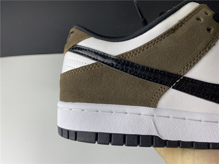 Nike DUNK LOW PRO SB