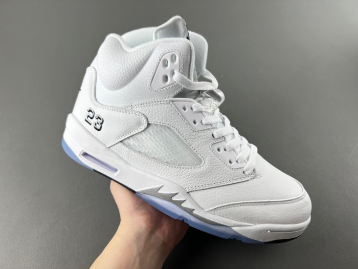 Air Jordan 5 “White Metallic” With Nike Air HQ7978-103