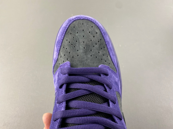 Svp*me x nike sb dunk low hq8487-500