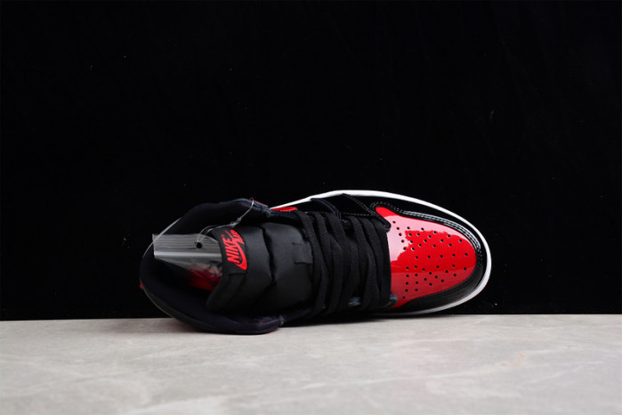 Air Jordan 1 Bred Patent Leather 555088-063