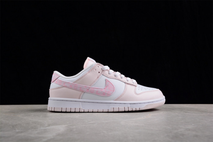 Nike WMNS DUNK LOW