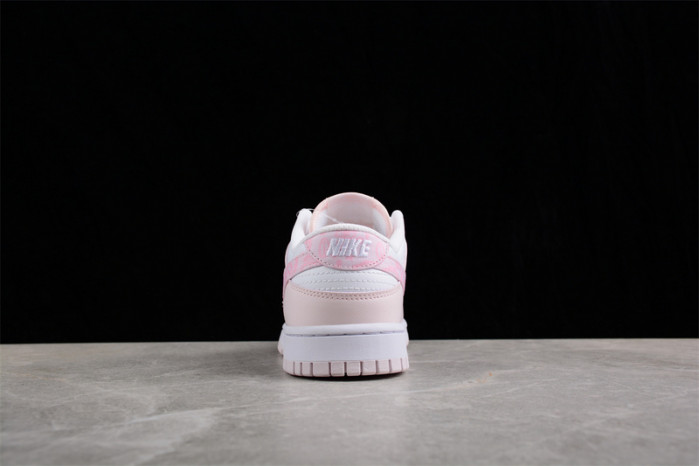 Nike WMNS DUNK LOW