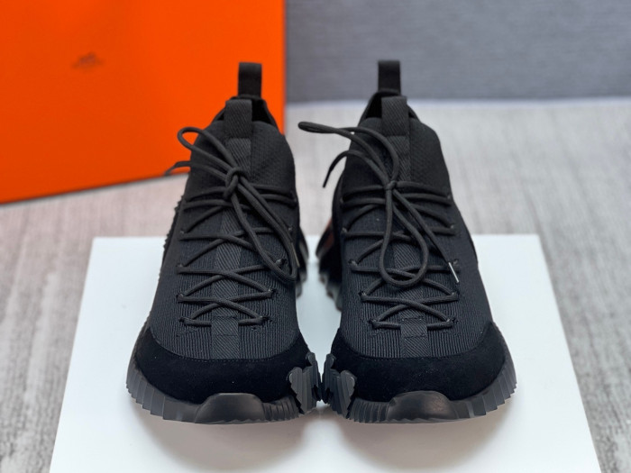 H**me5 sneaker hms010