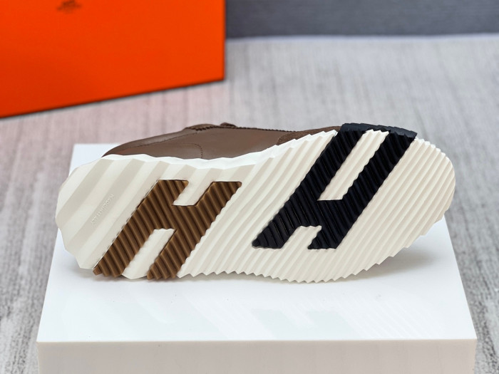 H**me5 sneaker hms006