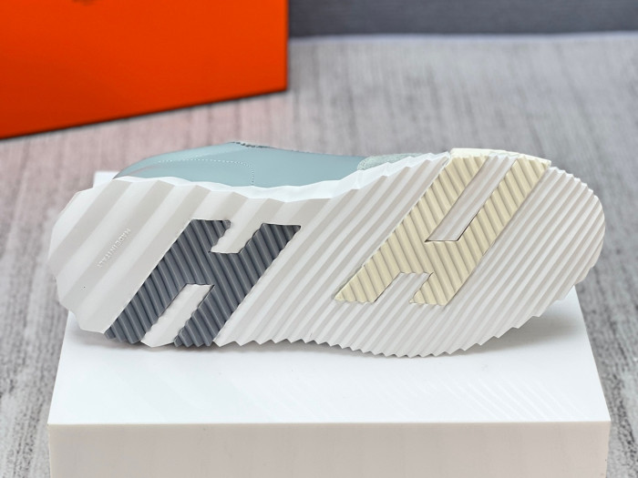 H**me5 sneaker hms001