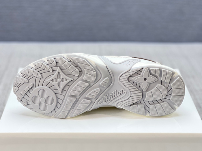 l0vis Vvtt0n olympia l&v-267